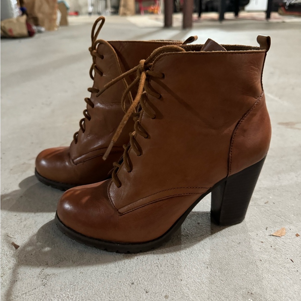 Zigi Soho Brown Lace Up Boots, Size: 7 - Picture 2 of 6